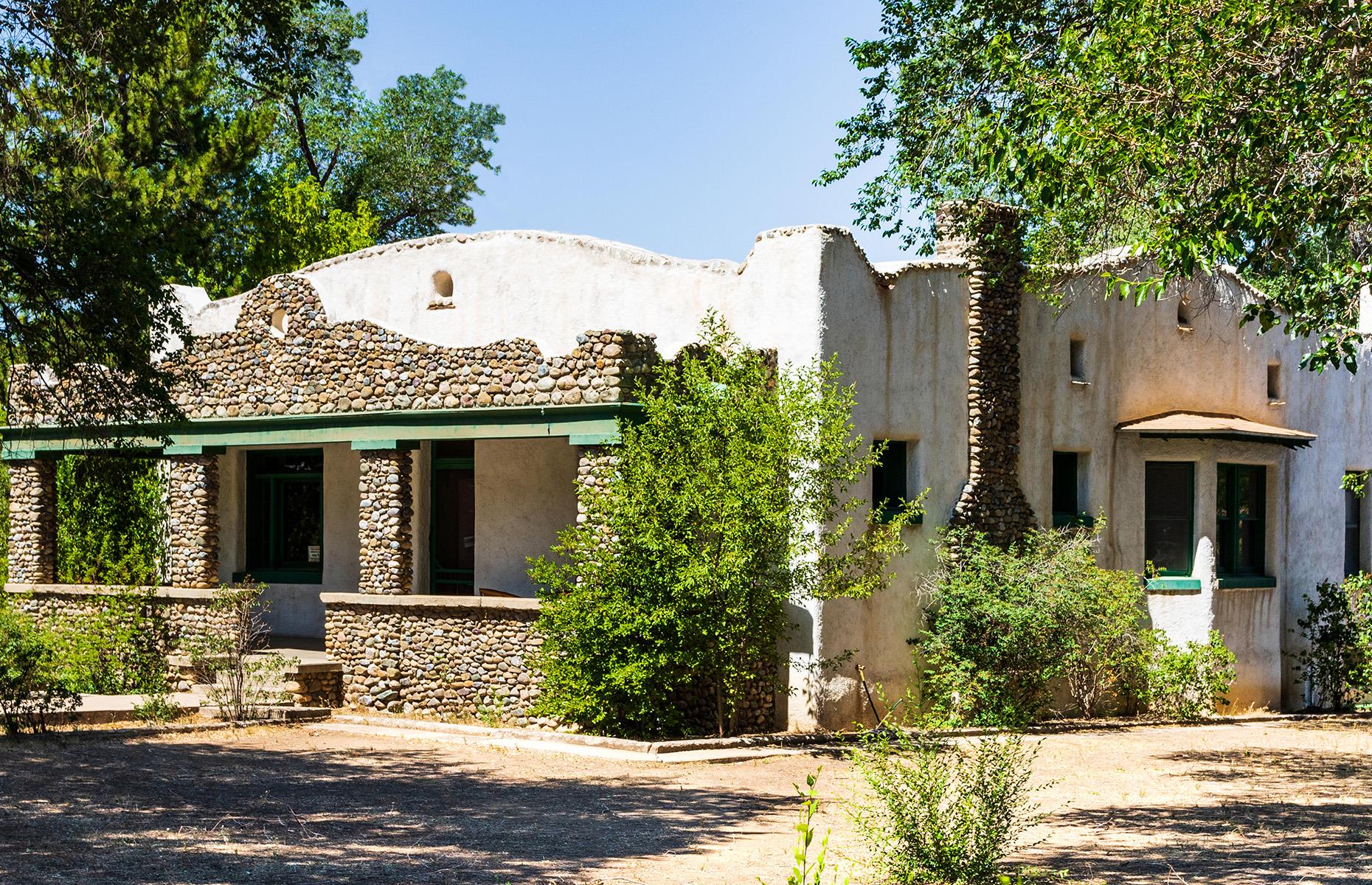New Mexico: Pueblo Revival